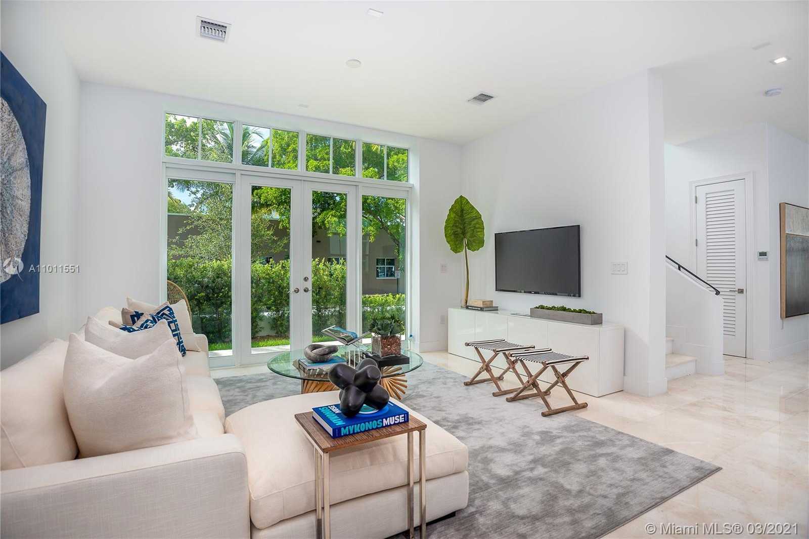 Small Image of 3400 PONCE DE LEON BLVD #3, Coral Gables Number 9