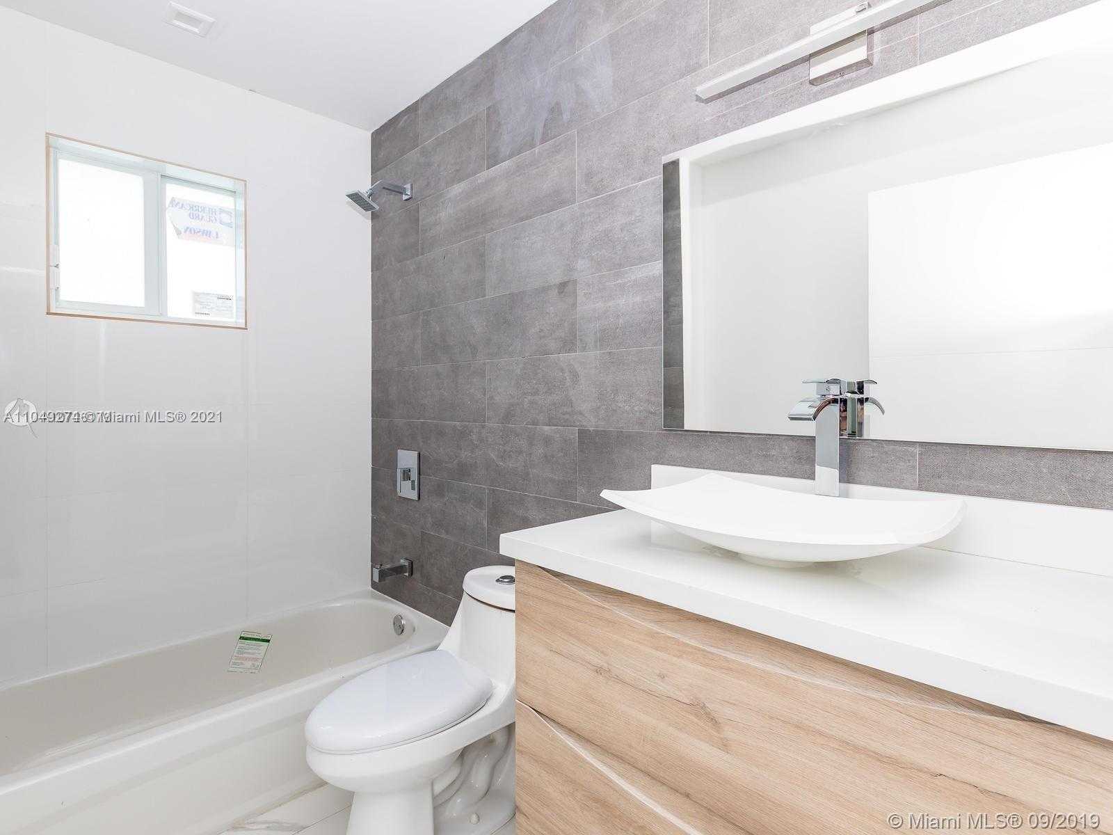 Small Image of 151 NORTH WEST 33RD ST, Miami Number 11