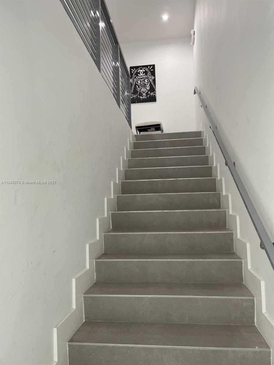 Small Image of 151 NORTH WEST 33RD ST, Miami Number 14