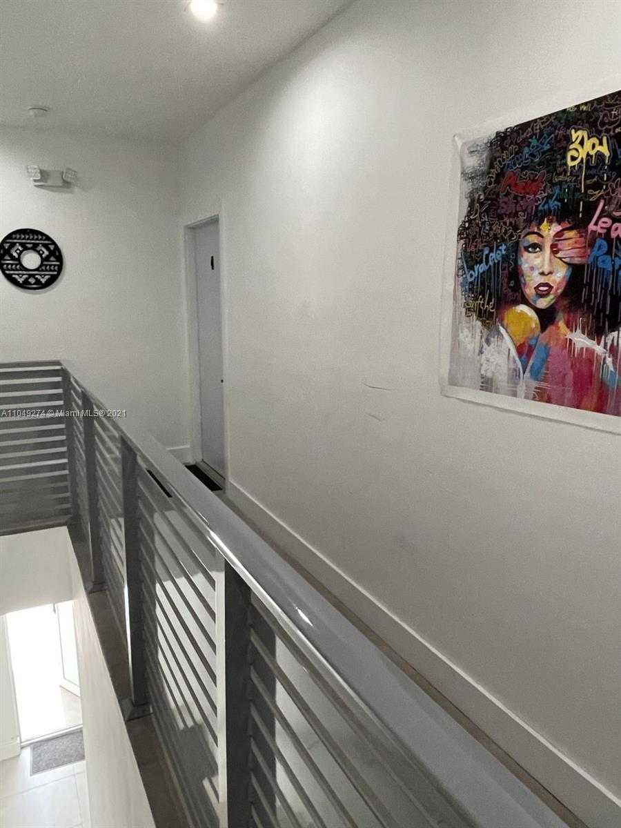 Small Image of 151 NORTH WEST 33RD ST, Miami Number 15