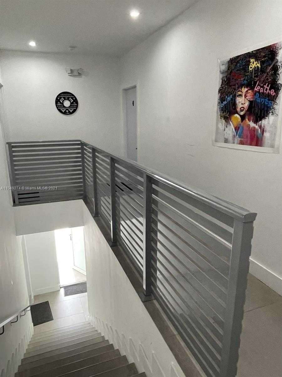 Small Image of 151 NORTH WEST 33RD ST, Miami Number 16