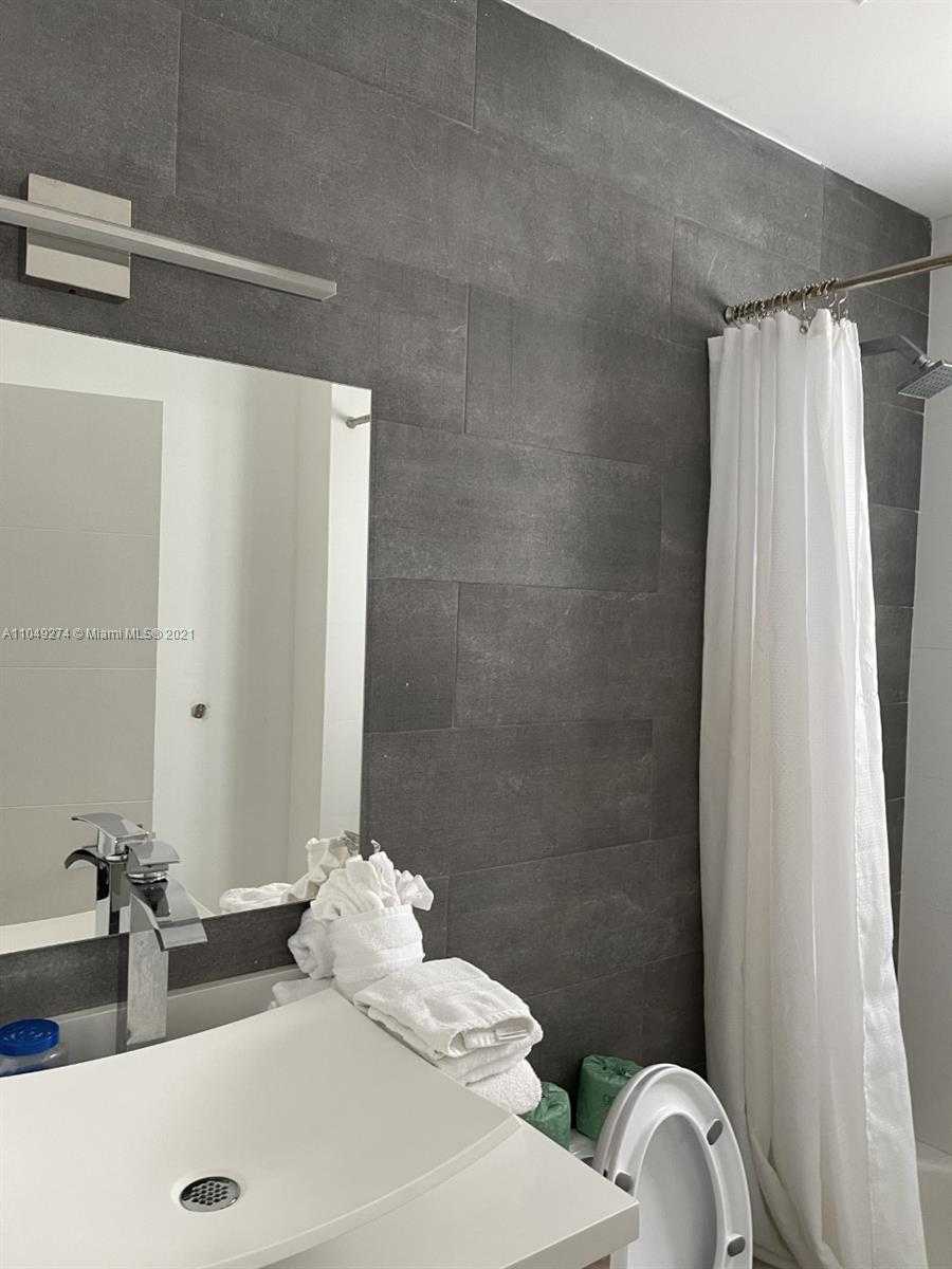 Small Image of 151 NORTH WEST 33RD ST, Miami Number 25
