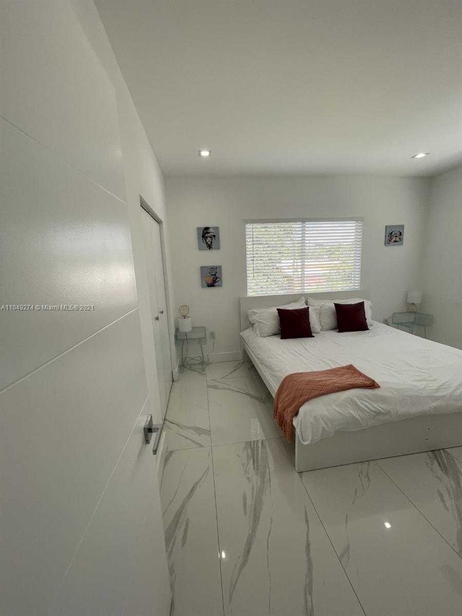 Small Image of 151 NORTH WEST 33RD ST, Miami Number 27
