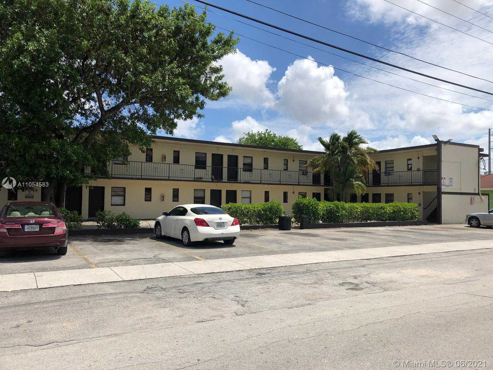 Small Image of 3330 NORTH WEST 48TH TER #30, Miami Number 4