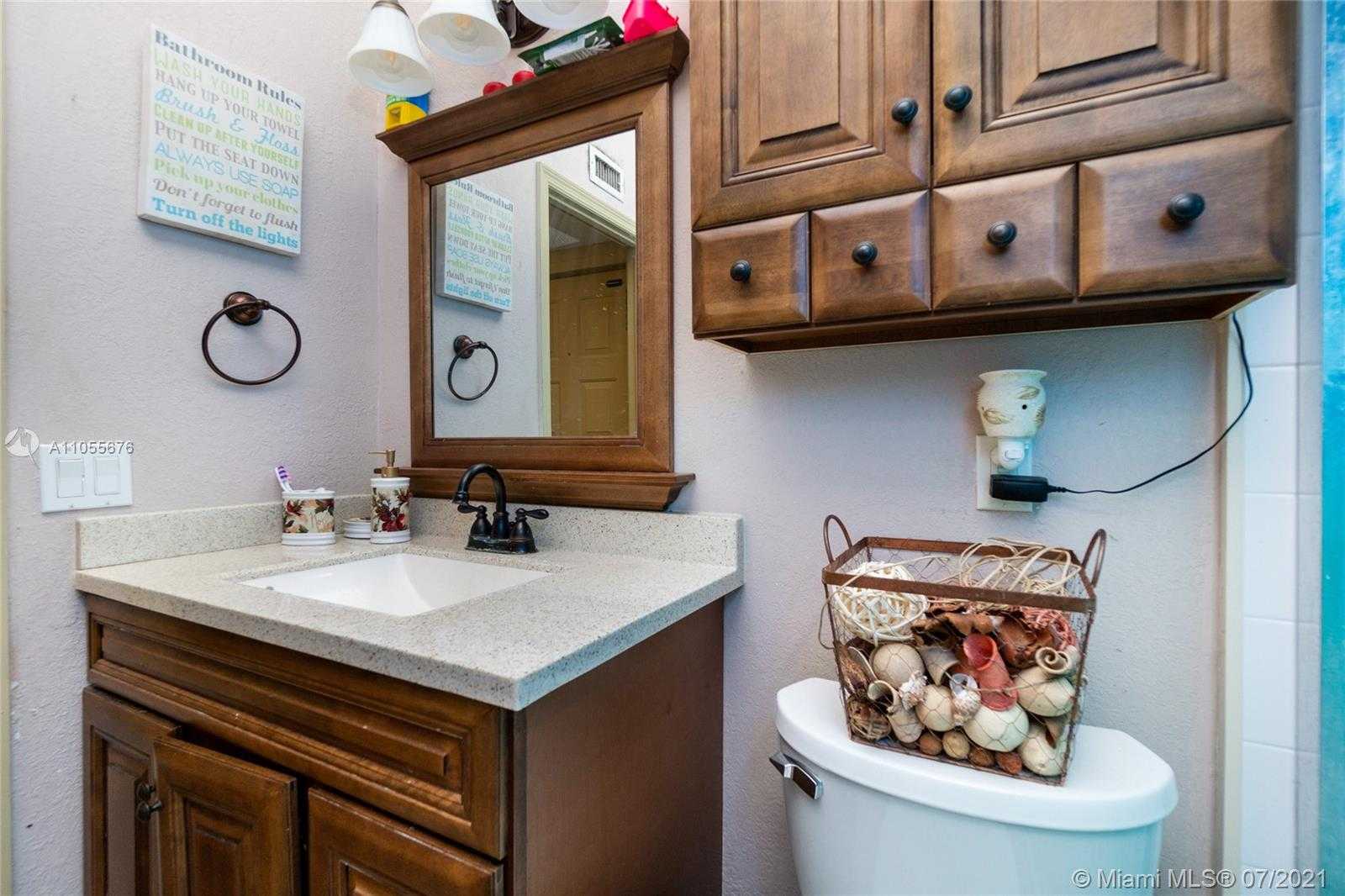 Small Image of 6260 LANDOVER, Port Charlotte Number 16