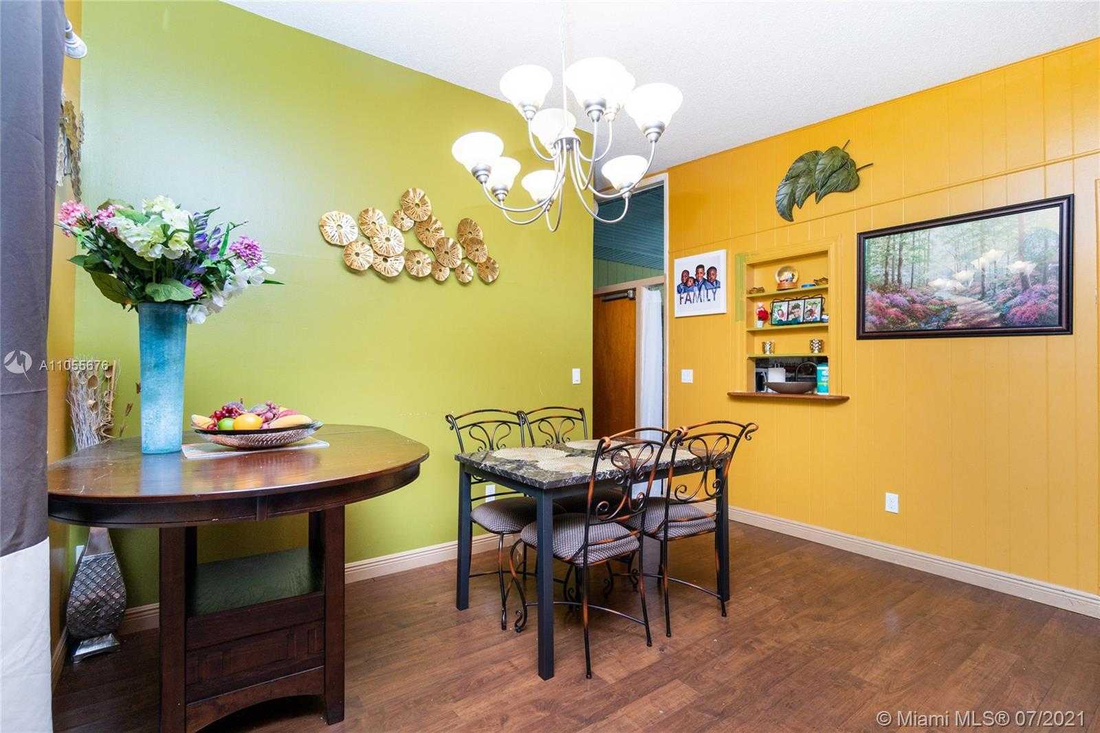 Small Image of 6260 LANDOVER, Port Charlotte Number 22