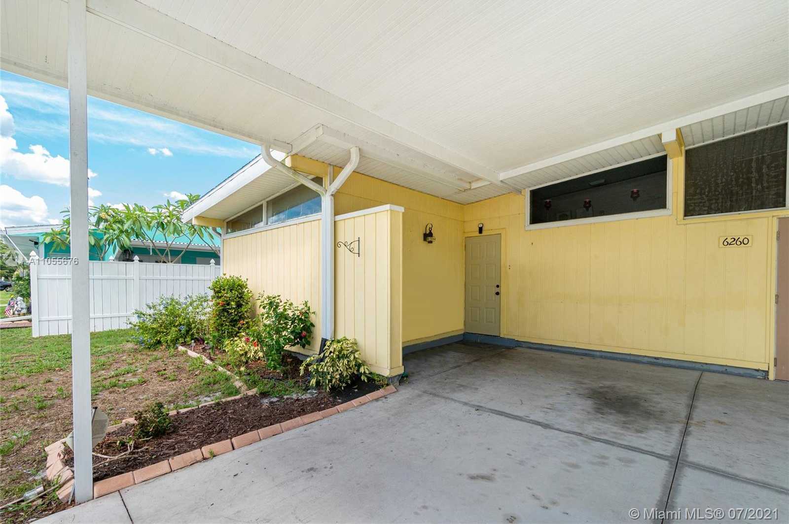 Small Image of 6260 LANDOVER, Port Charlotte Number 9