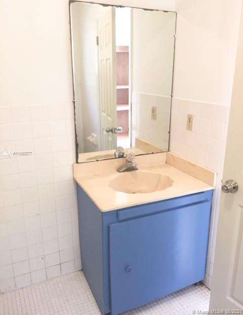 Small Image of 611 NORTH BROADWAY, Lantana Number 20