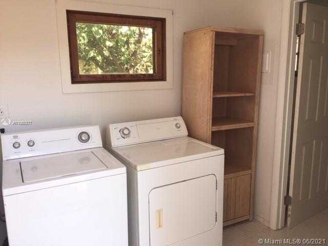 Small Image of 611 NORTH BROADWAY, Lantana Number 22