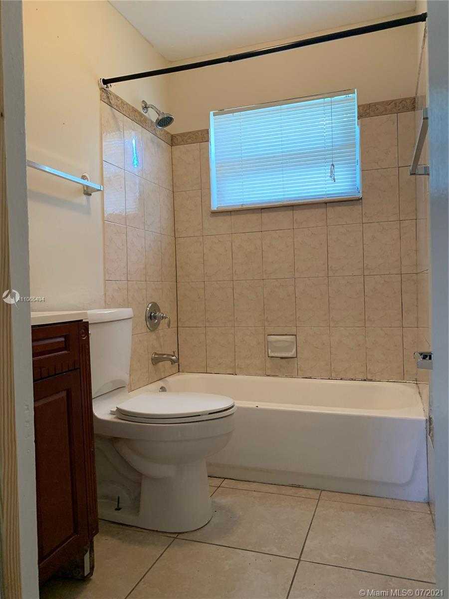 Small Image of 146 NORTH WEST 8TH AVE, Dania Beach Number 3