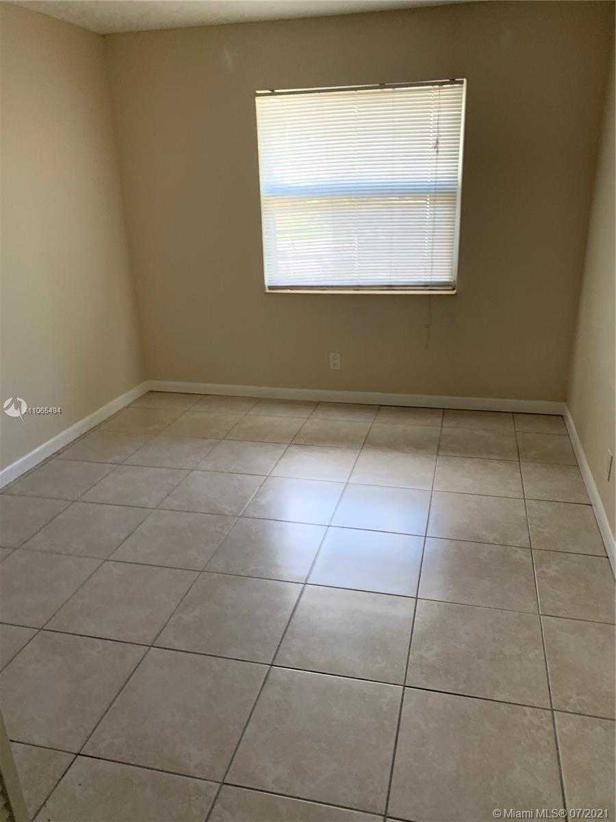 Small Image of 146 NORTH WEST 8TH AVE, Dania Beach Number 4