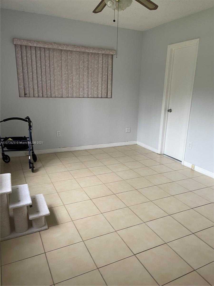 Small Image of 7450 NORTH WEST 3RD ST #3, Miami Number 6