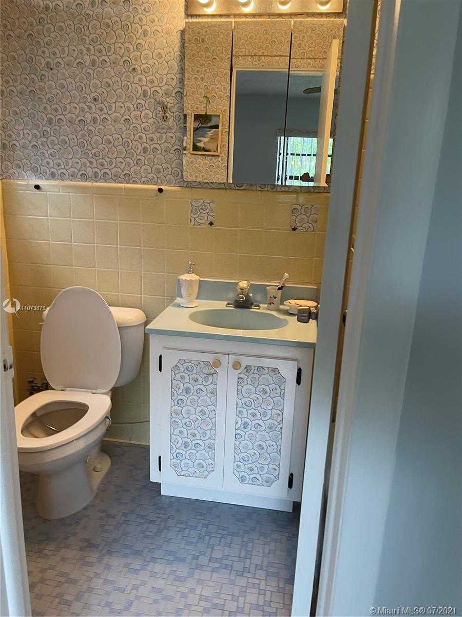 Small Image of 7450 NORTH WEST 3RD ST #3, Miami Number 7