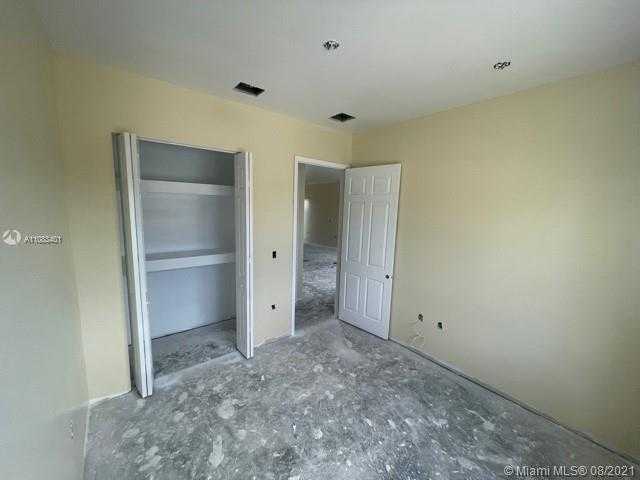 Small Image of 12150 213 ST #2, Miami Number 9