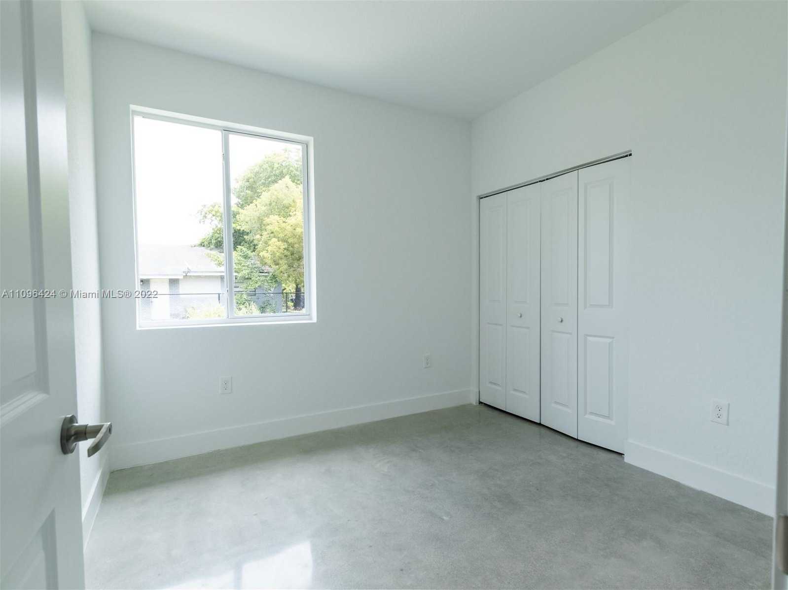 Small Image of 899 SOUTH WEST 10TH ST, Pompano Beach Number 13