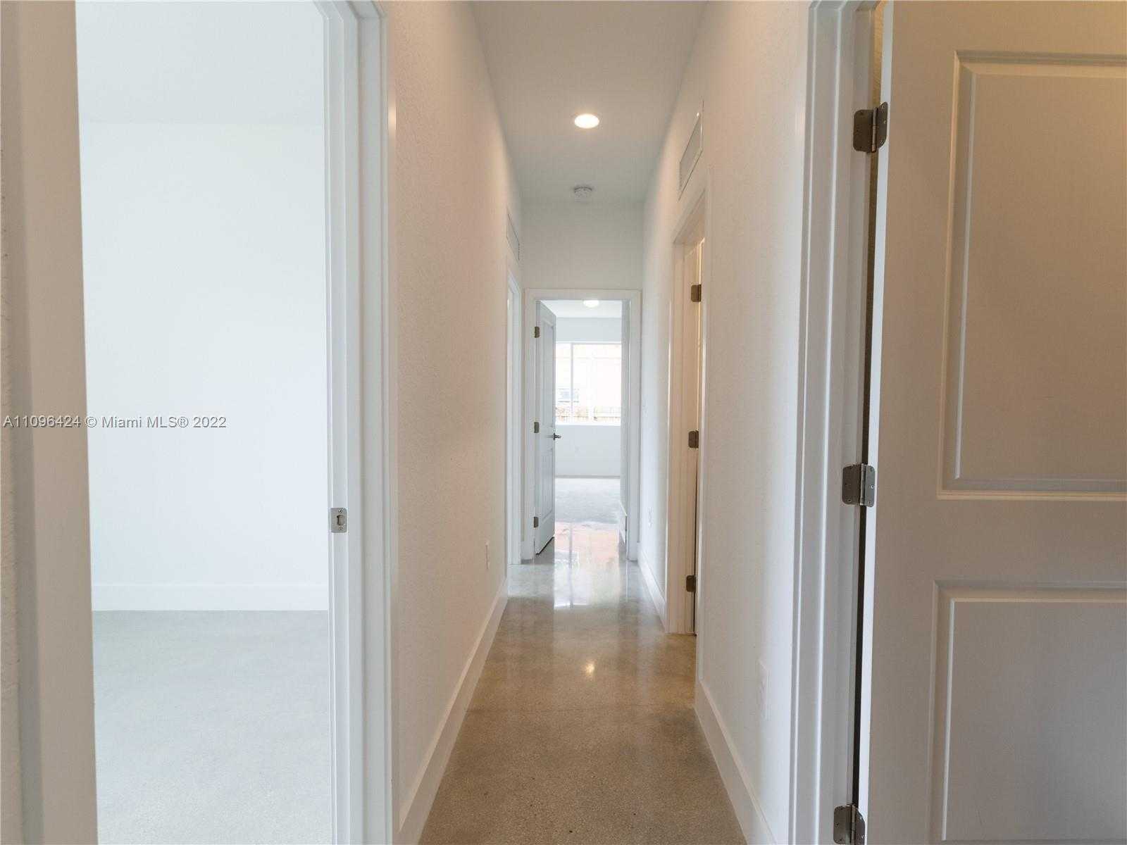 Small Image of 899 SOUTH WEST 10TH ST, Pompano Beach Number 54