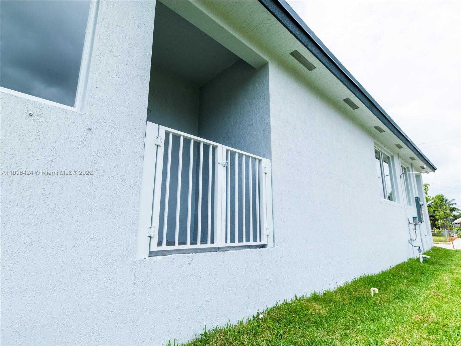 Small Image of 899 SOUTH WEST 10TH ST, Pompano Beach Number 60