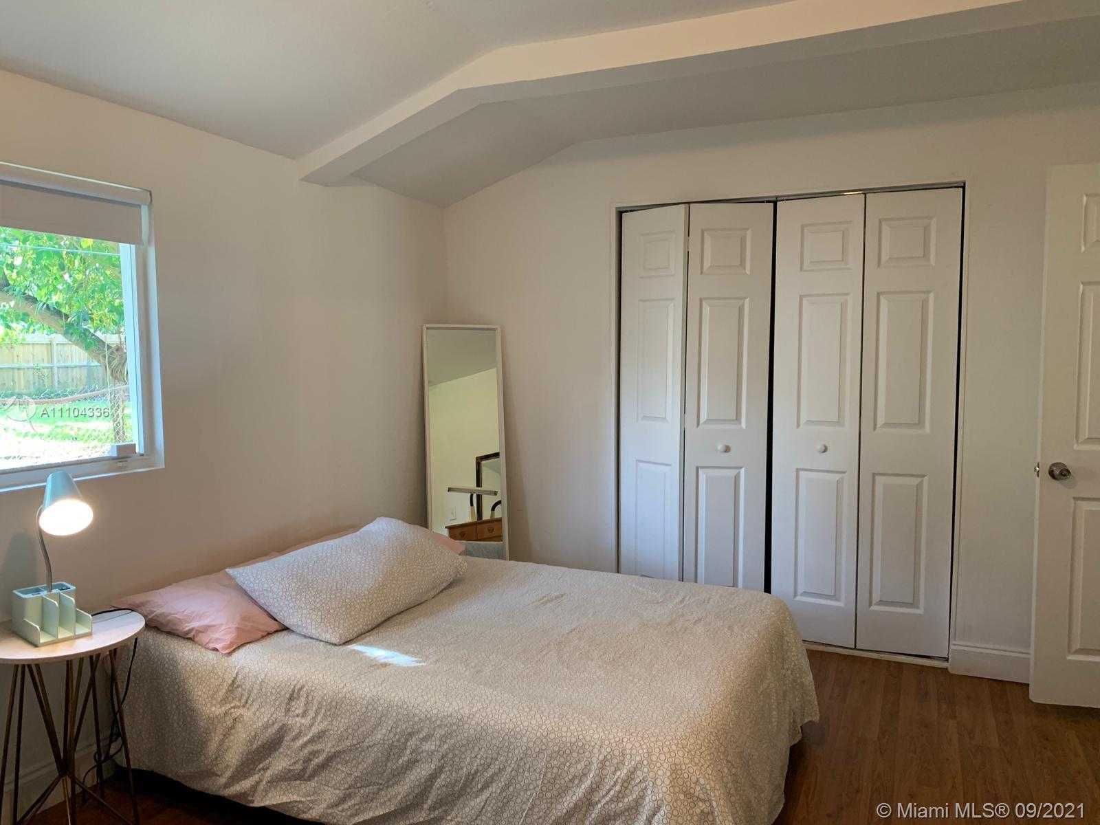 Small Image of 68 NORTH WEST 45TH ST #2, Miami Number 27