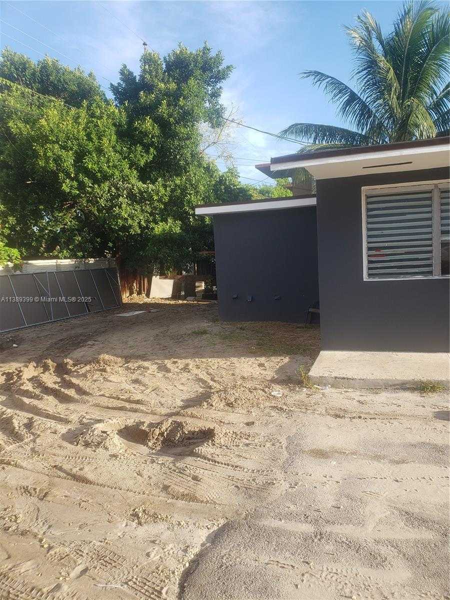 Small Image of 2855 NORTH WEST 22ND AVE #4, Miami Number 2