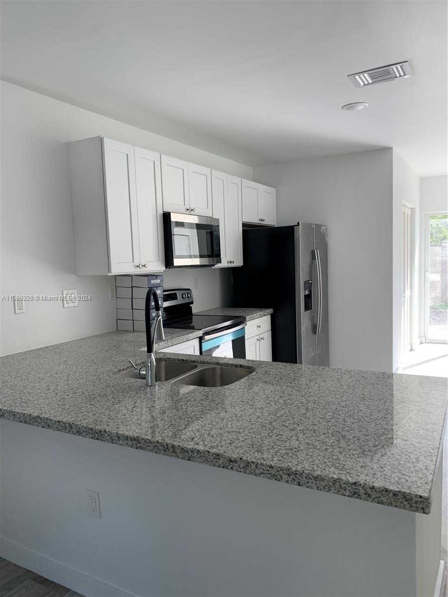 Small Image of 190 NORTH WEST 57TH ST, Miami Number 7