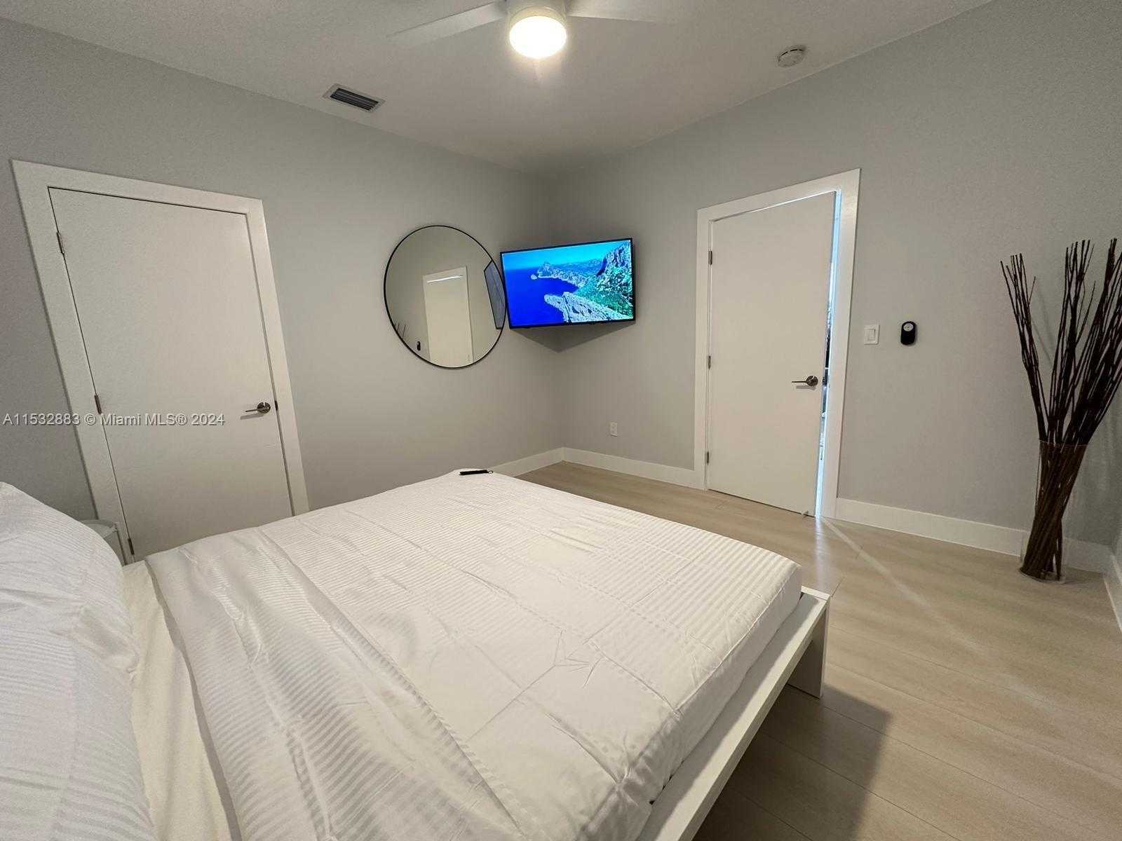 Small Image of 994 NORTH WEST 2ND ST #2, Miami Number 13