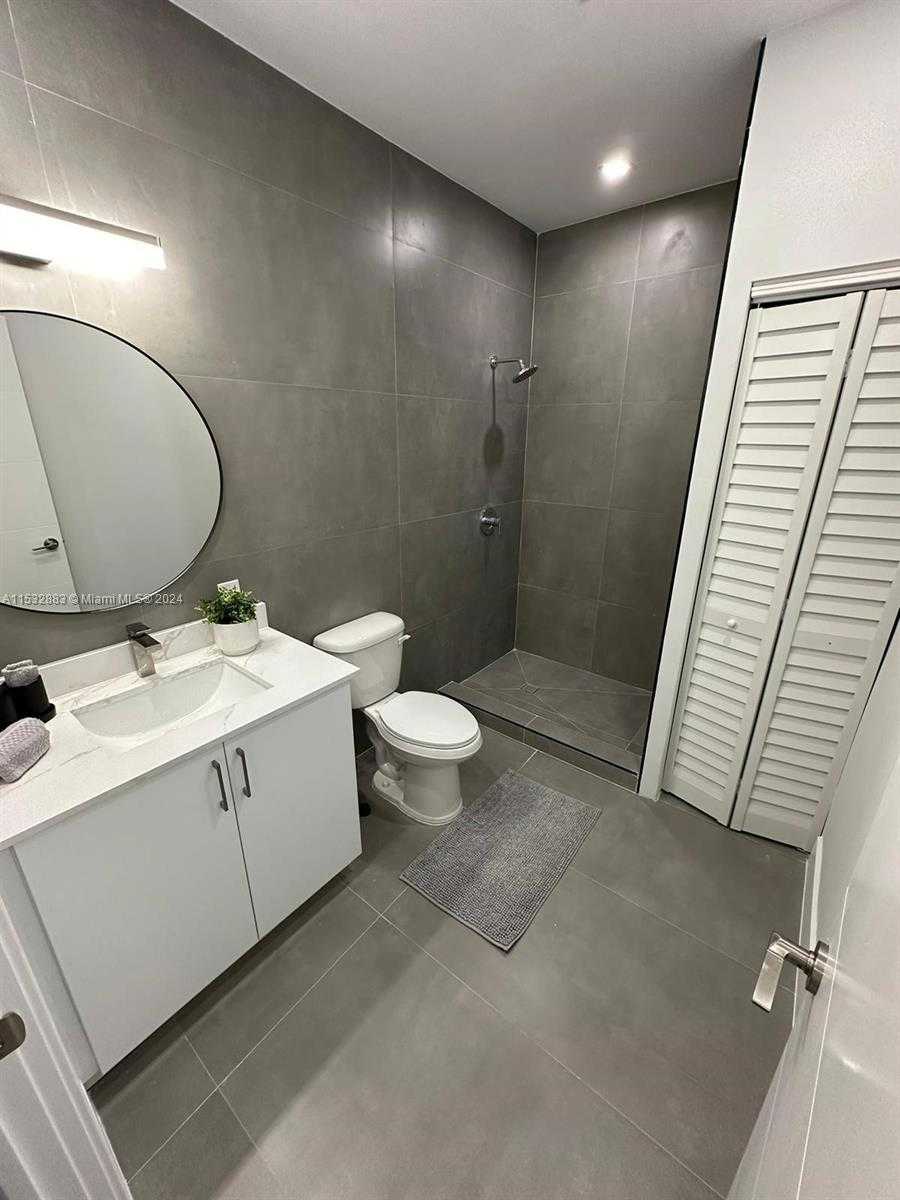 Small Image of 994 NORTH WEST 2ND ST #2, Miami Number 19