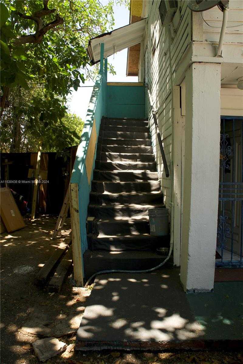 Small Image of 1021 NORTH WEST 4TH ST, Miami Number 8
