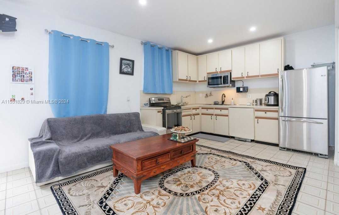 Small Image of 312 SOUTH WEST 32ND AVE, Miami Number 10