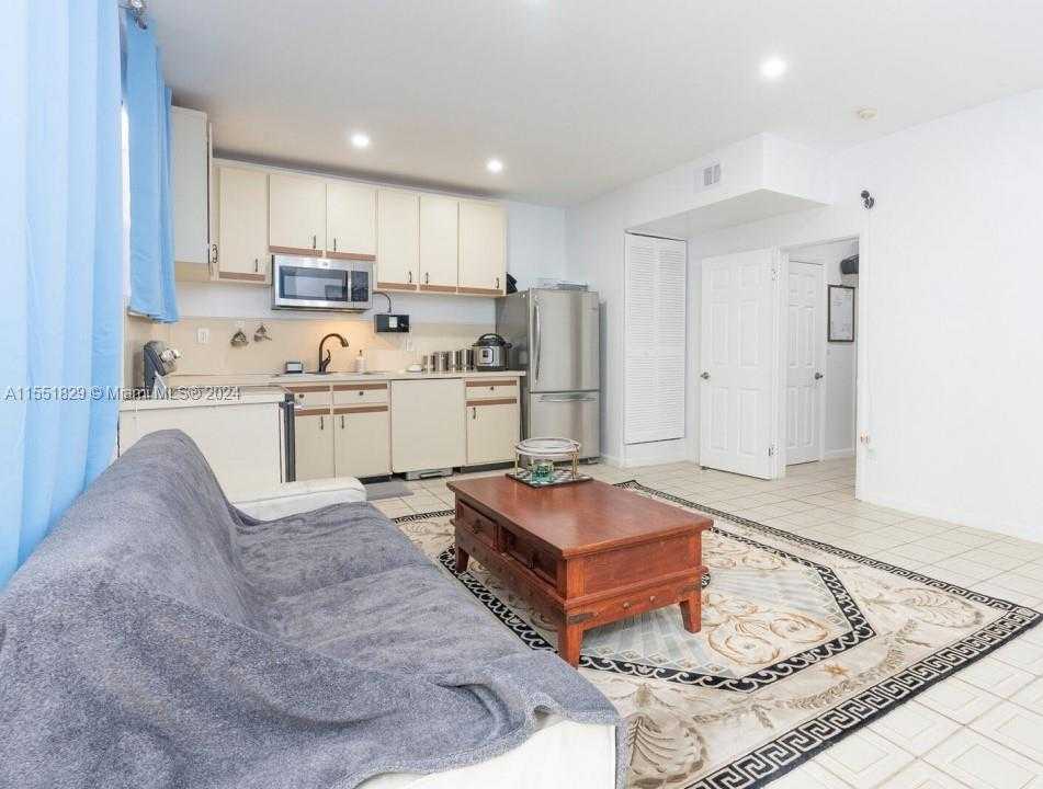 Small Image of 312 SOUTH WEST 32ND AVE, Miami Number 12