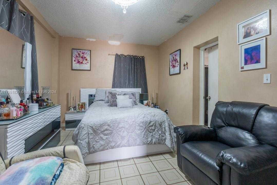 Small Image of 312 SOUTH WEST 32ND AVE, Miami Number 18