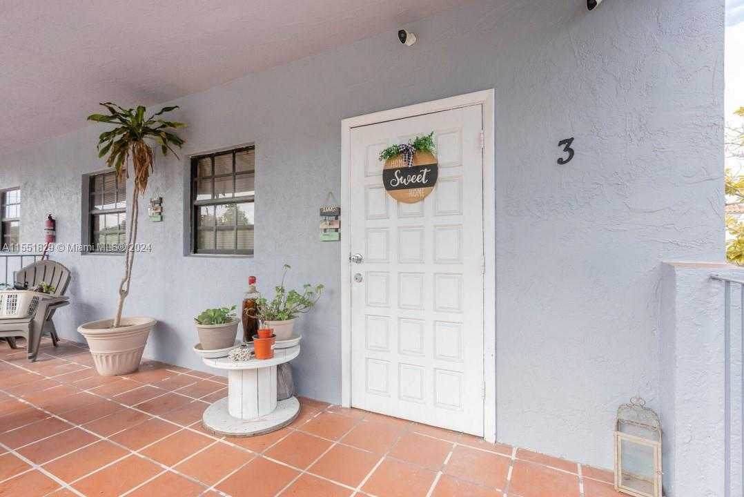 Small Image of 312 SOUTH WEST 32ND AVE, Miami Number 23