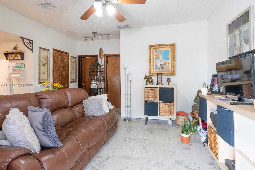 Small Image of 312 SOUTH WEST 32ND AVE, Miami Number 26