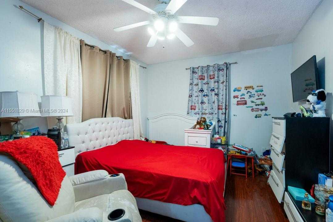 Small Image of 312 SOUTH WEST 32ND AVE, Miami Number 36