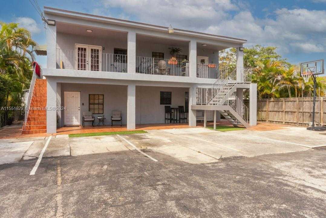 Small Image of 312 SOUTH WEST 32ND AVE, Miami Number 46