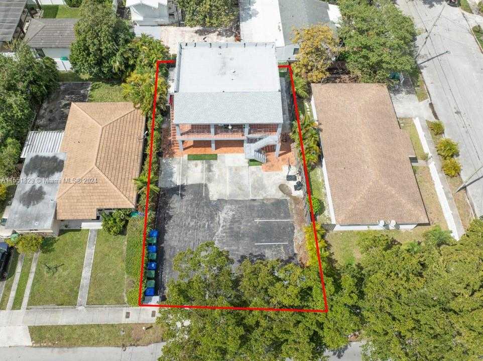 Small Image of 312 SOUTH WEST 32ND AVE, Miami Number 47