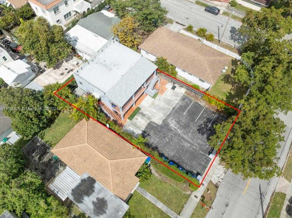 Small Image of 312 SOUTH WEST 32ND AVE, Miami Number 52