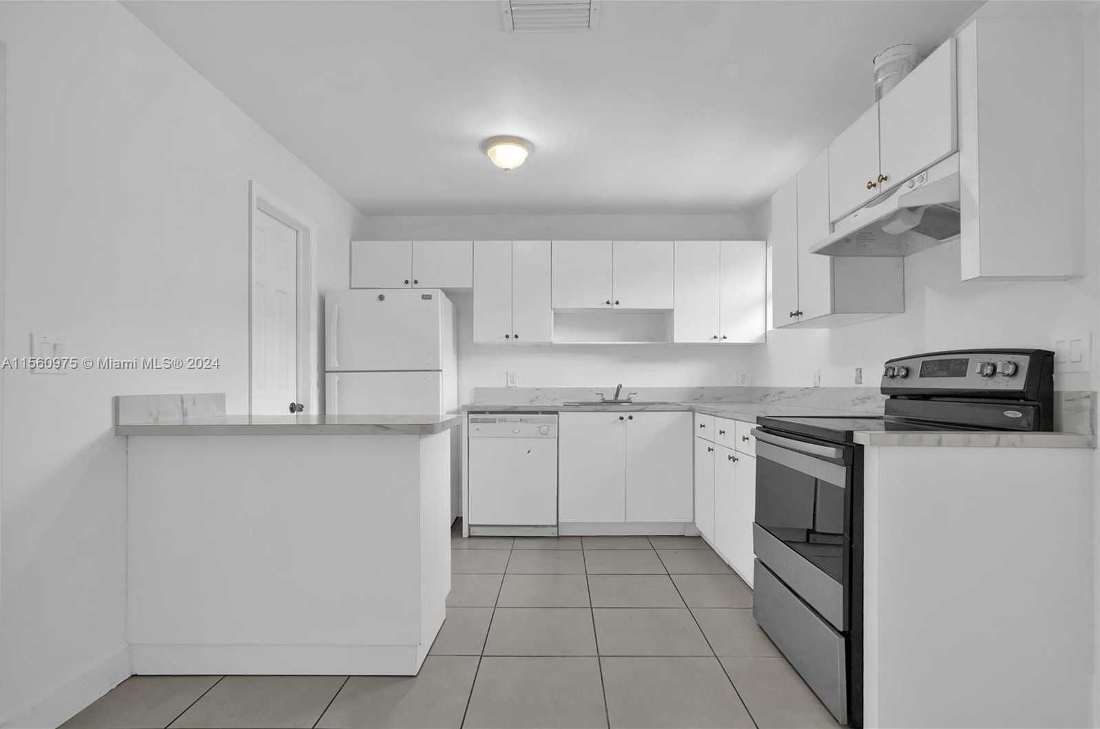 Small Image of 350 NORTH WEST 33RD ST #2, Miami Number 31