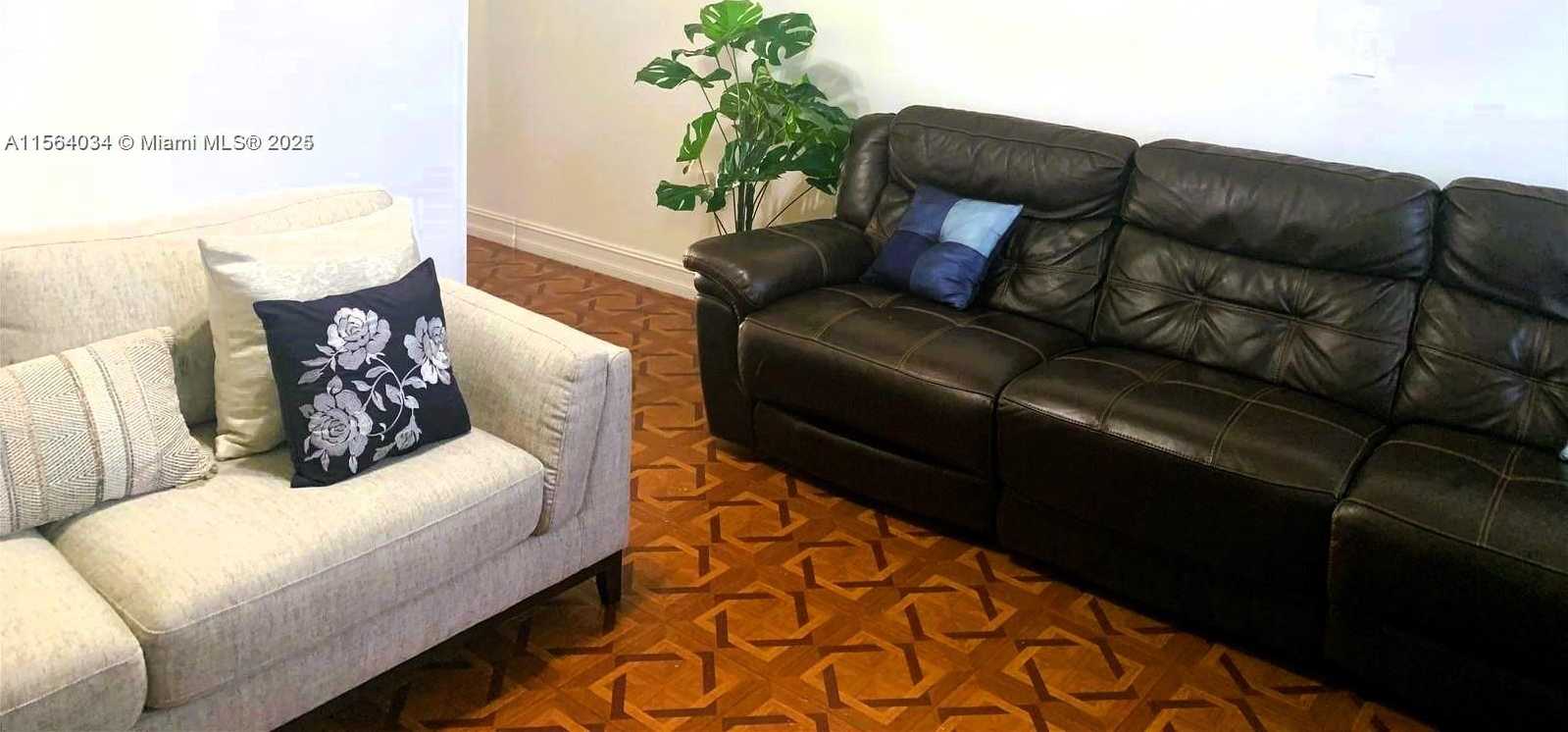 Small Image of 662 EAST 21ST ST, Hialeah Number 11