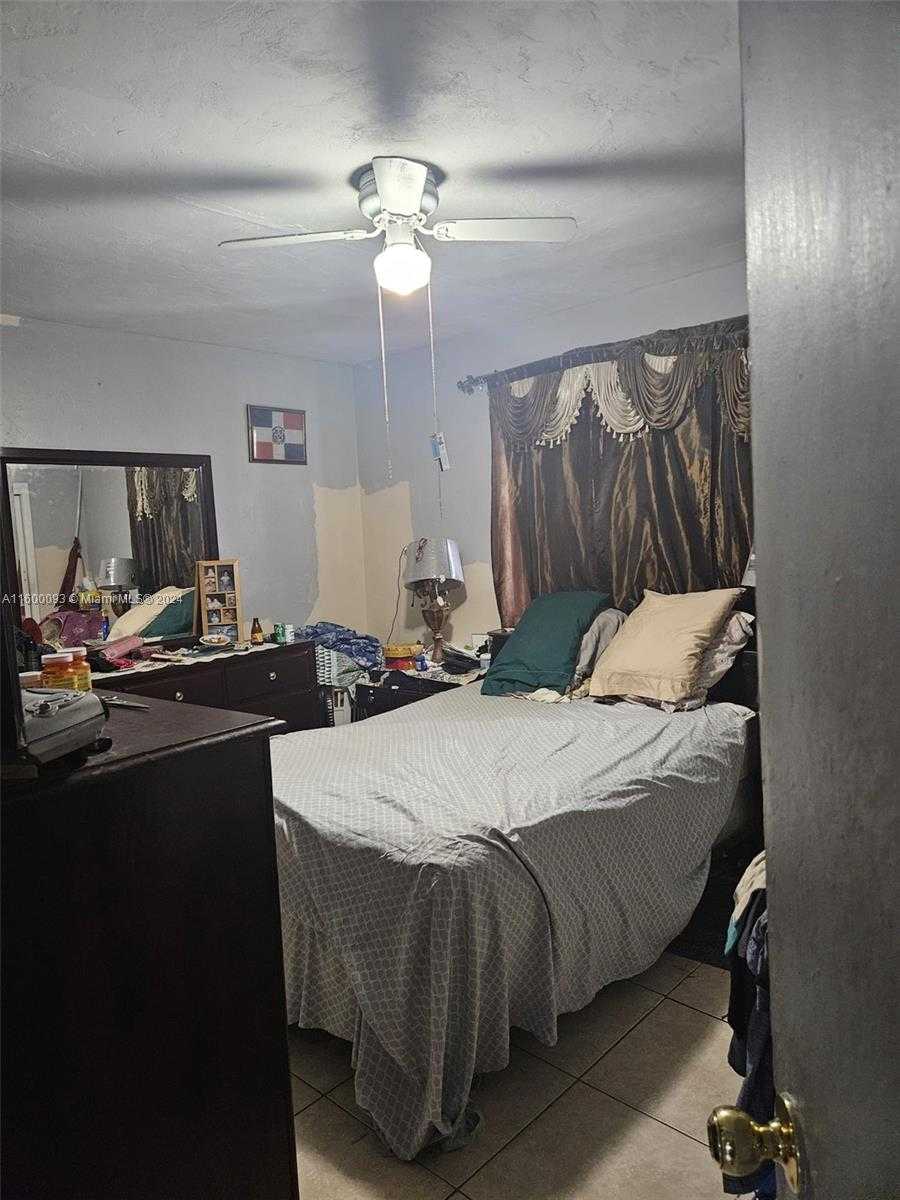 Small Image of 2803 NORTH WEST 91ST ST, Miami Number 16
