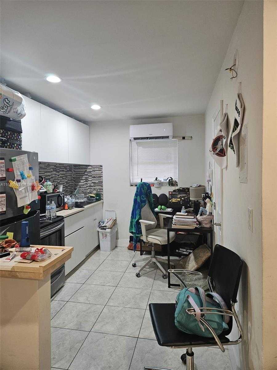 Small Image of 2803 NORTH WEST 91ST ST, Miami Number 22