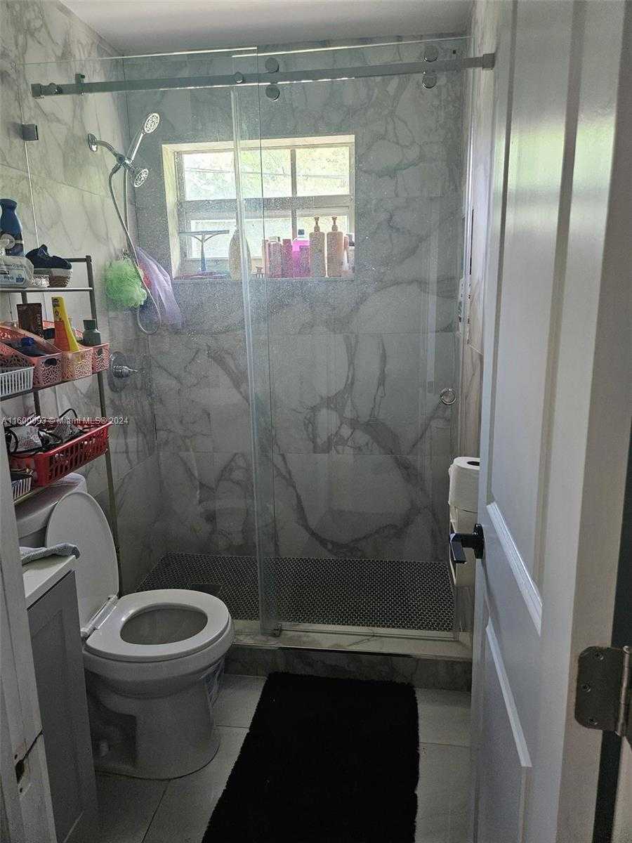Small Image of 2803 NORTH WEST 91ST ST, Miami Number 26