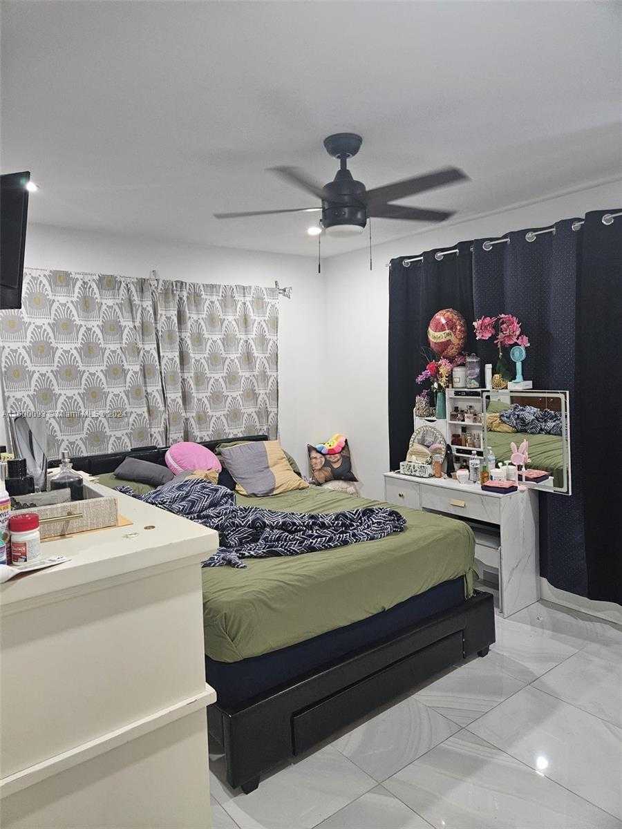 Small Image of 2803 NORTH WEST 91ST ST, Miami Number 28