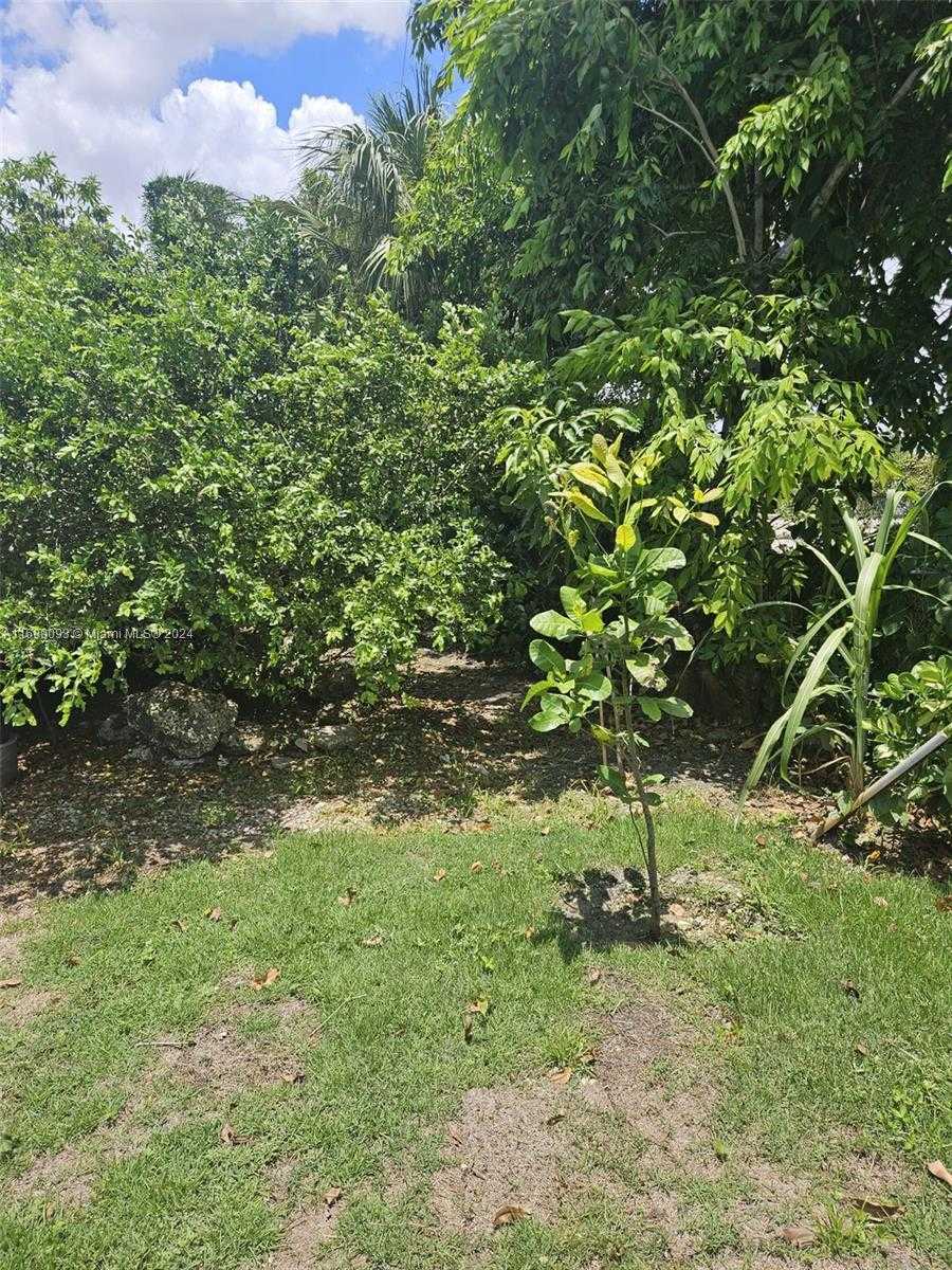 Small Image of 2803 NORTH WEST 91ST ST, Miami Number 32