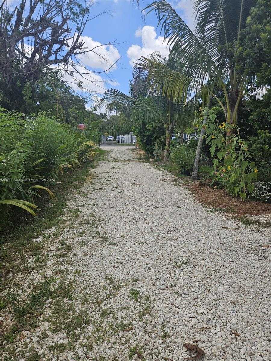 Small Image of 2803 NORTH WEST 91ST ST, Miami Number 34
