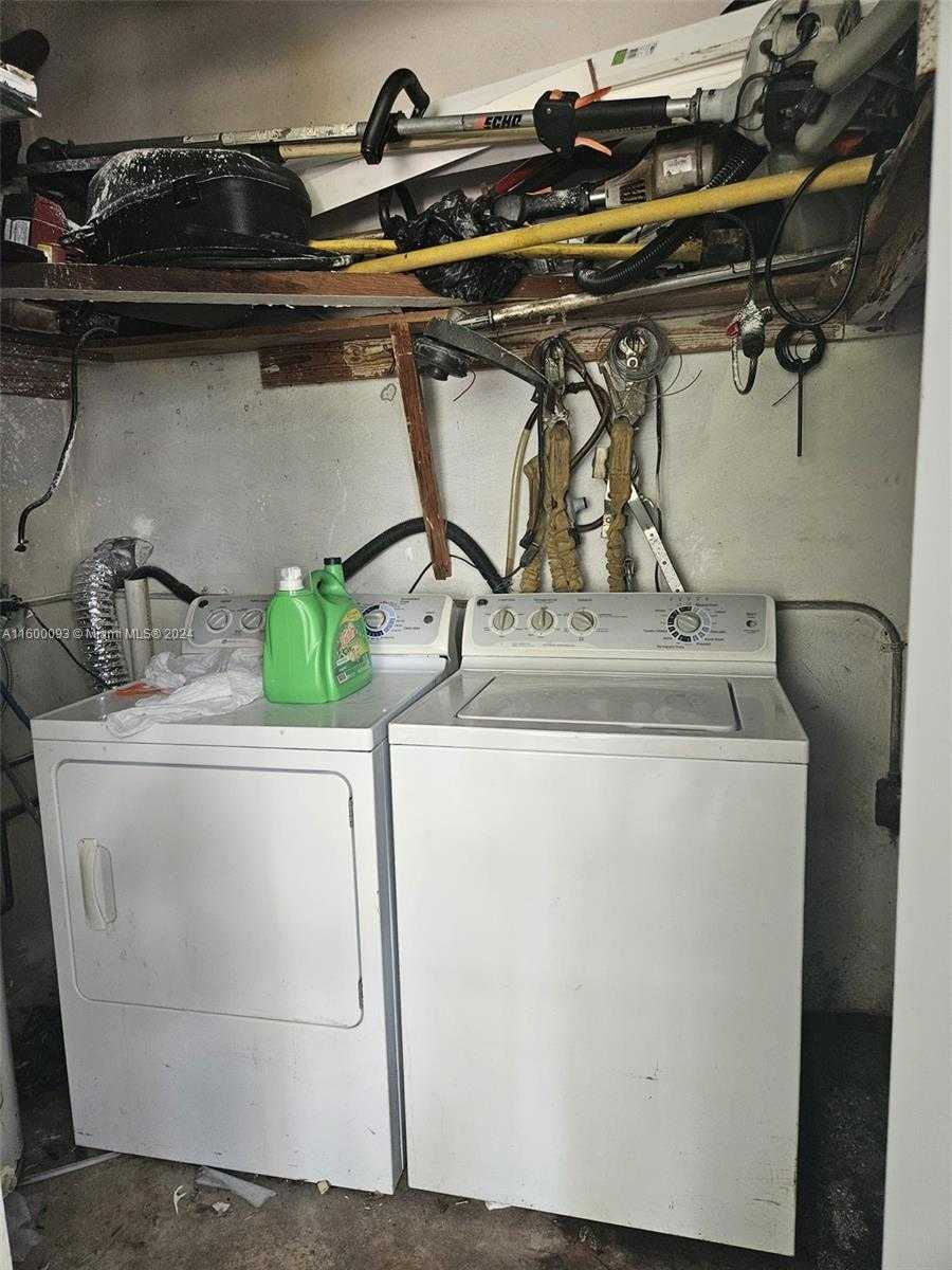 Small Image of 2803 NORTH WEST 91ST ST, Miami Number 39