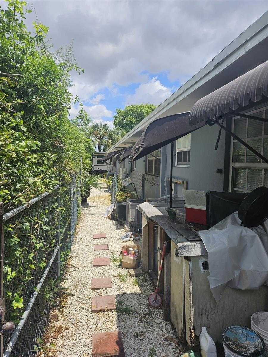 Small Image of 2803 NORTH WEST 91ST ST, Miami Number 8