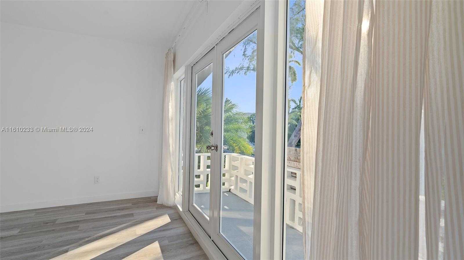 Small Image of 1561 JEFFERSON AVE #12, Miami Beach Number 11