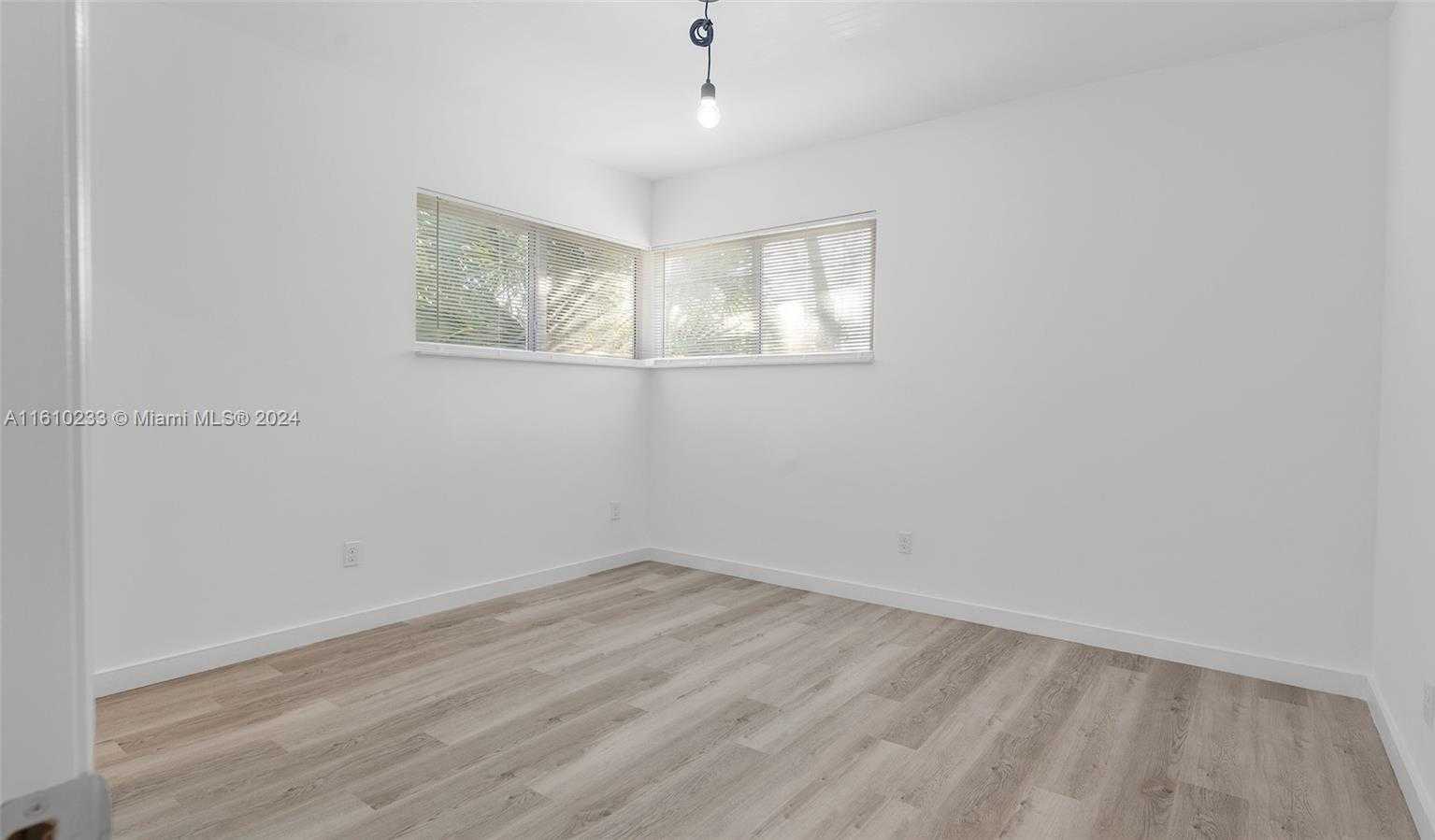 Small Image of 1561 JEFFERSON AVE #12, Miami Beach Number 16