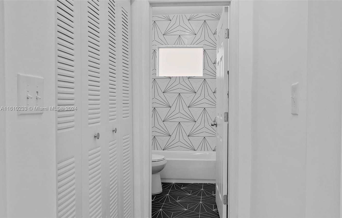 Small Image of 1561 JEFFERSON AVE #12, Miami Beach Number 40