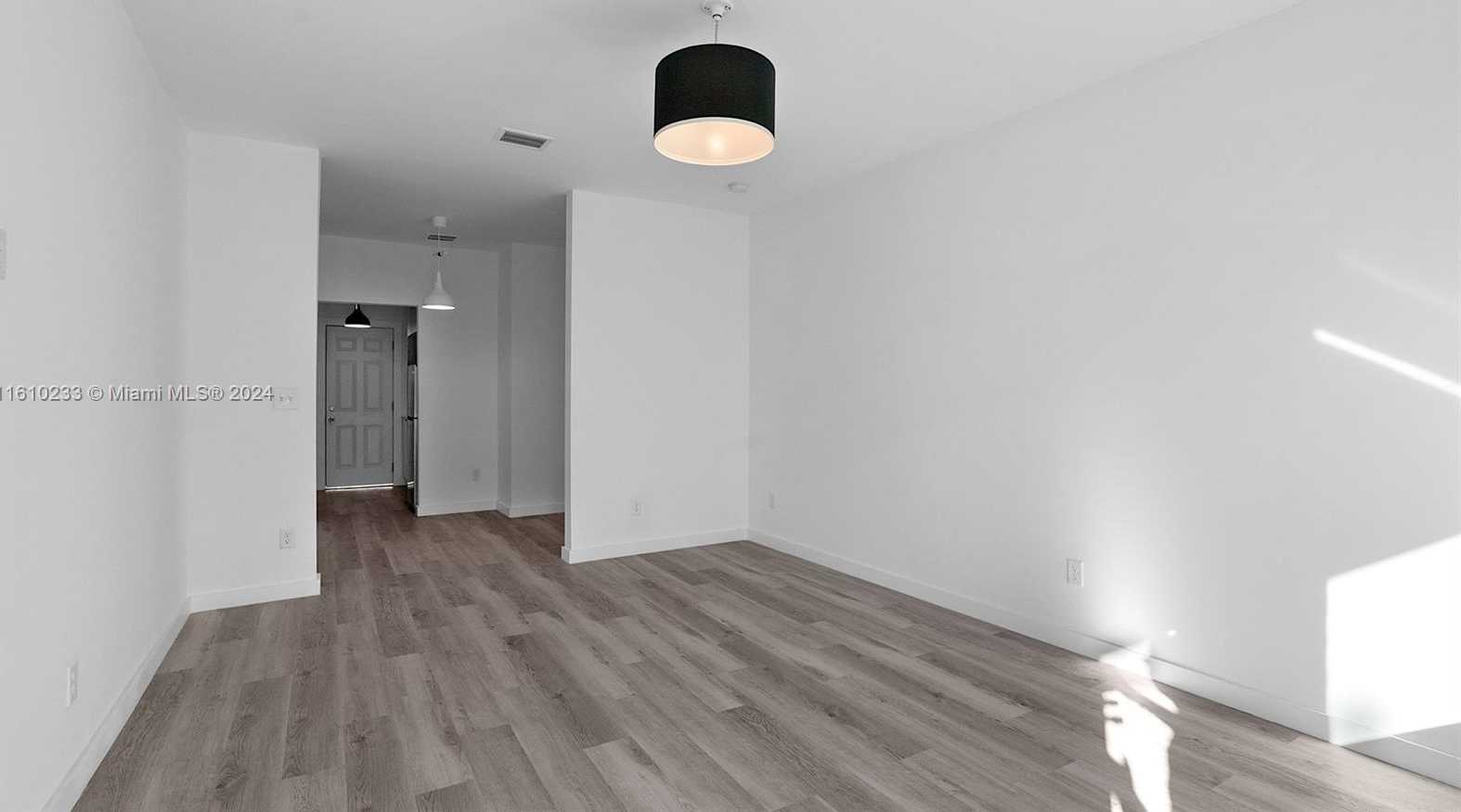 Small Image of 1561 JEFFERSON AVE #12, Miami Beach Number 46